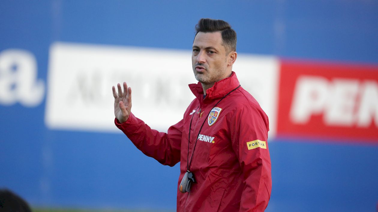Cine vine antrenor la națioanal de fotbal a României în locul lui Mirel Rădoi după ce acesta a anunțat că demisionează deși România a câștigat cu Armenia