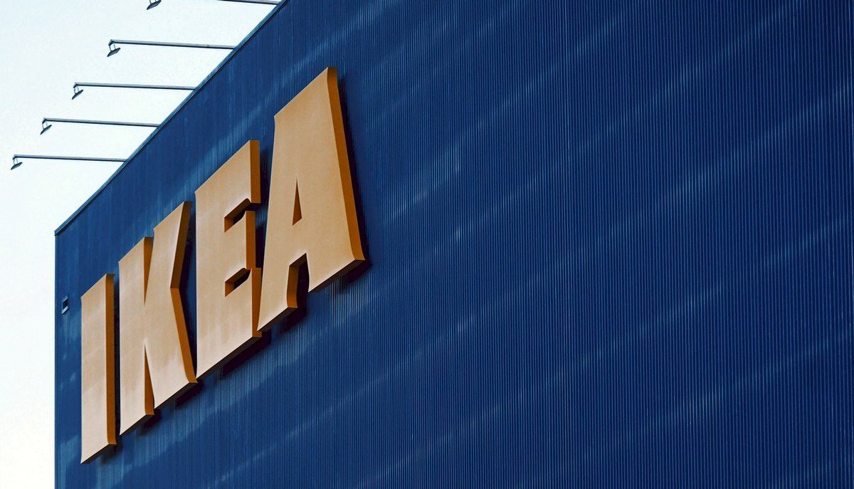 IKEA, mesajul cu care își bate joc de români. Ce apare scris despre țara noastră pe toate produsele care se vând în Austria