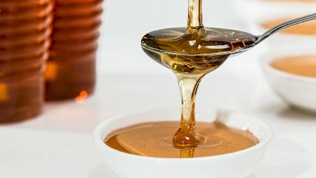 Amestecul natural pe bază de miere care te ajută să adormi instant. Se prepară simplu acasă și are multe efecte pozitive în organism
