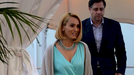 Andreea Esca divorțează de Alexandre Eram? Este scandalul anului: cu ce bărbat a fost surprinsă vedeta Știrilor PRO TV