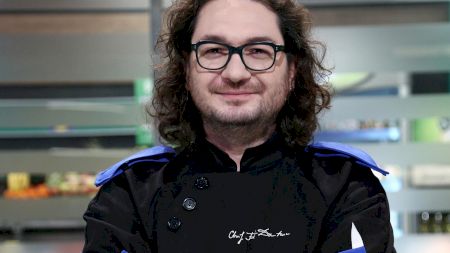 Chef Florin Dumitrescu va fi inlocuit la Chefi la cutite? Câți bani i-a oferit LIDL și de ce. Detalii secrete ies la lumina