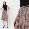 5 look-uri cu fusta cu talie înaltă în prim plan – trendy, comodă și elegantă!